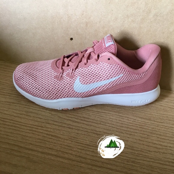 Nike Shoes - Nike Flex Trainer 7